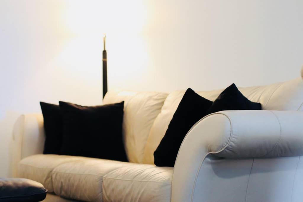 Appartamento Sun Dog Manor Maple Creek Esterno foto