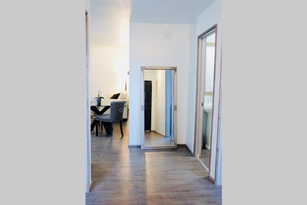 Appartamento Sun Dog Manor Maple Creek Esterno foto